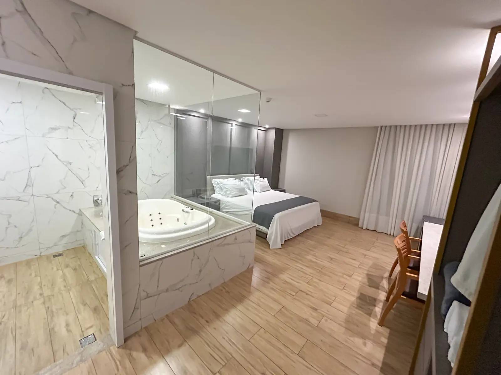 Quarto 211 — Premium